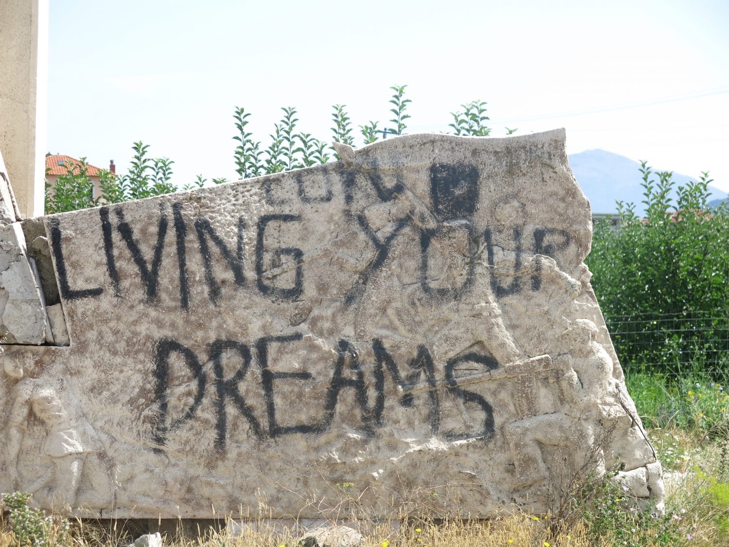 Mirdita Shqiperia! (Bonjour l'Albanie)
